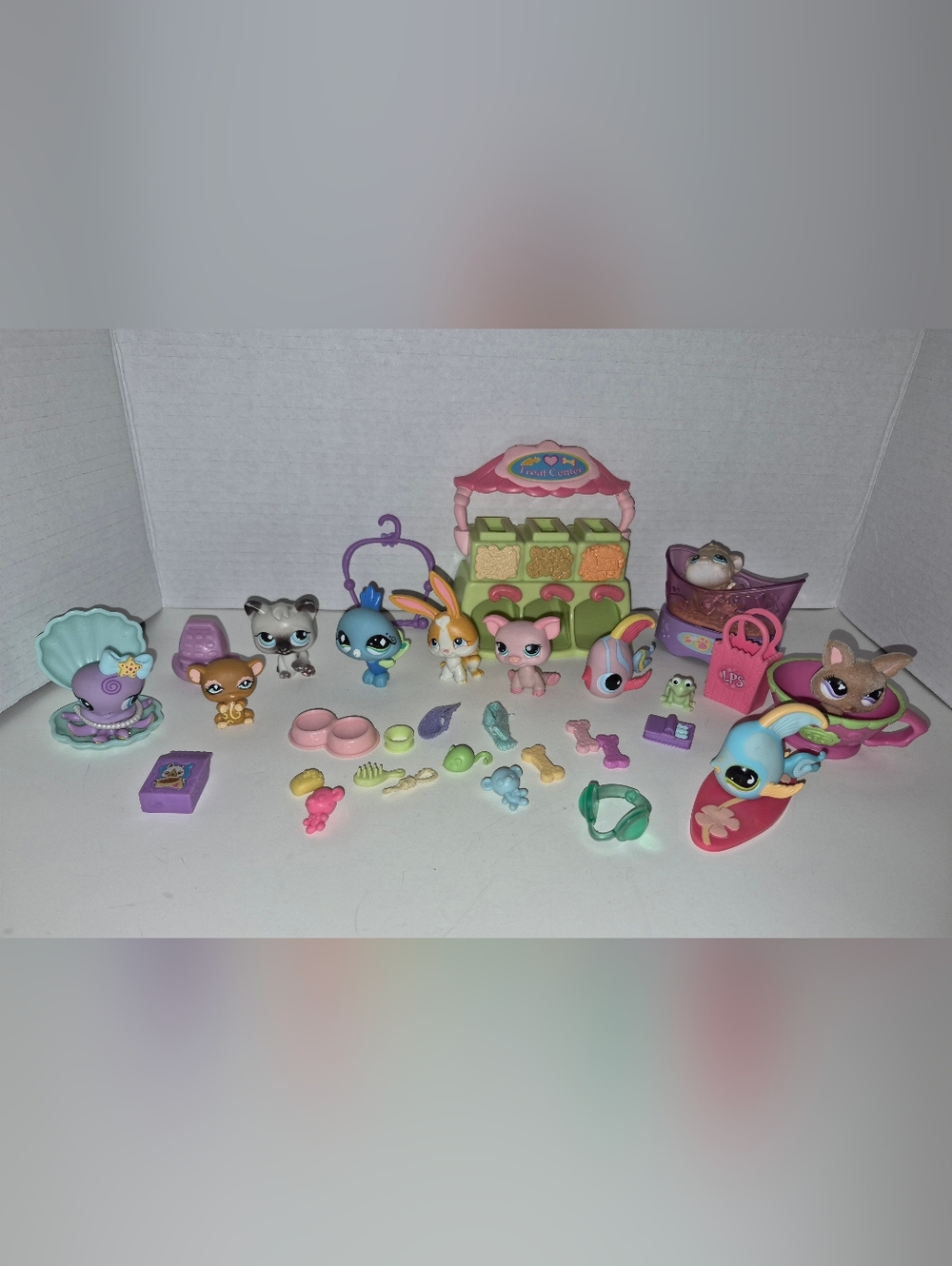 Littlest Pet Shop LPS Lot Bunny Pig Bird Dog Cat Fish Accessories